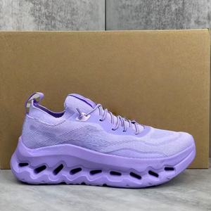 Chaussures de sport décontractées légères et confortables pour hommes et femmes, basses, antidérapantes, respirantes, à lacets, à enfiler, style skate - Product Image 1