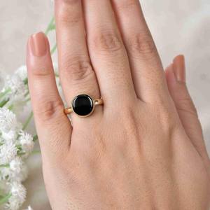 Bague en or Onyx noir 10mm ronde déclaration bague en pierres précieuses bague en Onyx plaqué or 18 carats pour femmes minimaliste cristal bijoux cadeau - Product Image 5