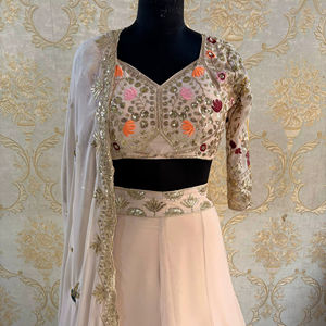 ชุดเลเฮนกาโชลีปักลายดีไซเนอร์ PRYOSHA EXPORT แห้งเร็ว พร้อมผ้าคลุมไหล่ สำหรับงานแต่งงาน งานเลี้ยง ชุดเจ้าสาวอินเดีย เลเฮนกา ใส่ได้ทุกฤดู - Product Image 1