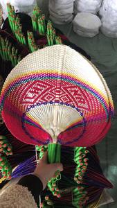 Abanico de bambú de mano en forma de hoja de Vietnam hoja de palma hecho a mano recuerdo de fiesta de boda regalo estilo ventilador decorativo Natural - Product Image 4