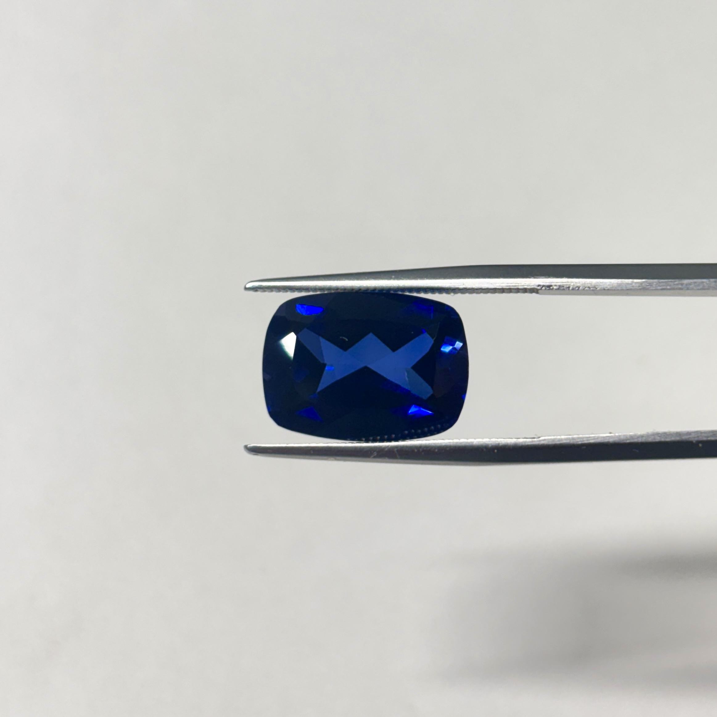 แล็ปปลูกไพลินสีน้ำเงิน