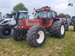 Tracteur agricole d'occasion FIATAgri 180-90 en bon état, 4x4, 180 CV, prix avantageux, prêt à être expédié, fabriqué en ITALIE, machine robuste. - Product Image 2