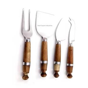 Outils à fromage faits à la main en acier inoxydable de conception unique avec épandeur de fromage et de beurre à poignée en os pour hôtel et restaurant - Product Image 3