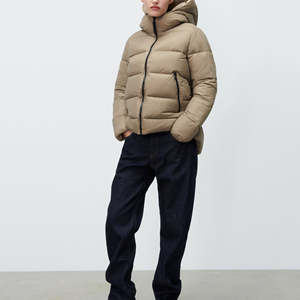 Wholesale Men's <b>Puffer</b> <b>Jacket</b> New Fashion Style Warm Varsity <b>Jacket</b> <b>Hooded</b> Collar for Winter Work <b>Long</b> Clothing - Product Image 2