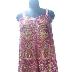 Robe Maxi Dorée Ornée de Boho Perlée à la Main Soirée Brodée d'Or Caftan Dos Pailleté avec Incroyable Style Bohème - Product Image 1
