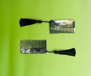 หวีเขาควายป้องกันไฟฟ้าสถิตย์แบบปรับแต่งได้ สำหรับจัดแต่งทรงผมและบำรุงเส้นผม ใช้ได้ทุกวัน ด้ามจับนวด พร้อมฟันหวีแบบพิเศษ หวีโปรโมชั่น - Product Image 2