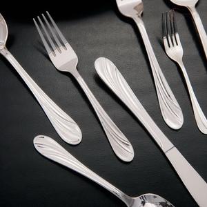 Juego de Cubiertos de Acero Inoxidable Moderno y Ecológico de Primera Calidad con Acabado Elegante |   Cubiertos Elegantes para Cenar y Fiestas - Product Image 5