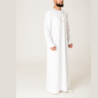 Robe longue blanche thobe islamique pour hommes vente en gros daffah poitrine brodé jubba haramain arabe thobes musulmans en gros respirant