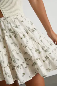 Fresh New Design <b>Women</b> Skirt Cheap <b>Women</b> High Waisted Skirts in Solid Colors Custom Logo Skirt for <b>Women</b> - Product Image 3