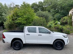 รถกระบะมือสอง ปี 2021 รุ่น Hilux 2.4 D-4D Active Double Cab ขับเคลื่อน 4 ล้อ พวงมาลัยขวา รับประกัน 3 ปี นำเข้าจากสหรัฐอเมริกา - Product Image 3