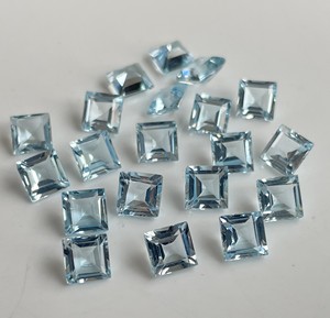 Topacio azul cielo natural cuadrado 5mm corte facetado-corte cuadrado Topacio azul cielo Suelto - Product Image 4