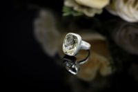 Anillo de Plata de Ley 925 con Amatista Verde Natural en Engaste de Bisel, Sin Níquel, para Bodas y Fiestas, Unisex, para Hombre y Mujer