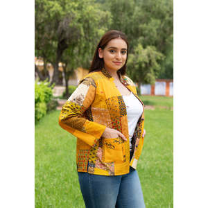 เสื้อแจ็คเก็ตผ้าไหมสีเหลืองสำหรับสุภาพสตรี แบบควิลท์ กลับด้านได้ ปักโลโก้ตามสั่ง สไตล์อเมริกัน ผ้าไนลอน แขนสั้น สำหรับฤดูใบไม้ผลิและฤดูใบไม้ร่วง - Product Image 6