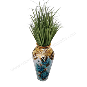 Vase à fleurs en fer côtier de haute qualité fait à la main élégant décor à la maison avec vase de sol en triangle plaqué or prix de gros - Product Image 3