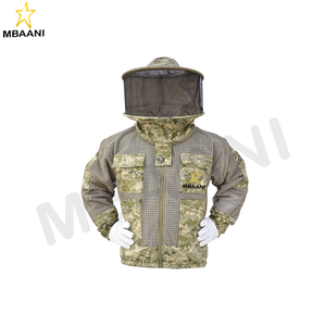 Veste d'abeille à trois couches de couleur verte avec voile rond fabriqué au Pakistan par MBBANI Leather Industry. - Product Image 1