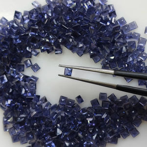 Iolita Natural de 2.25 mm, Corte Cuadrado Escalonado, Piedras Preciosas Sueltas de la Mejor Calidad con Efectos Pleocróicos para la Fabricación de Joyas - Product Image 1