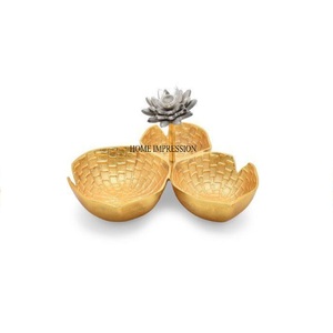 Belle élégante fantaisie moderne Art créatif luxueux qualité métal fait plaqué or bol à 3 compartiments avec support de conception de fleurs - Product Image 4