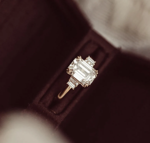 แหวนหมั้นเพชรโมอิส2.0CTW แท้สีเงิน925สีเงินแท้แหวนหมั้นประดับอัญมณีแบบบาแกตต์ด้านข้างที่เป็นเอกลักษณ์เครื่องประดับสำหรับวันครบรอบแต่งงานแหวนชั้นดี - Product Image 2