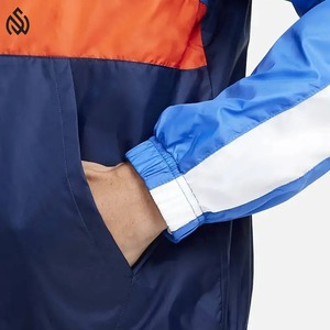 Personalizado impermeable al aire libre de los hombres de alta calidad masculino cortavientos conjunto chándal para niños - Product Image 5
