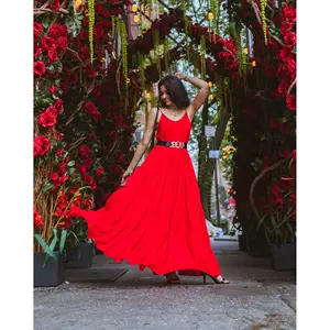 Robe rouge Elio en rayonne douce - Product Image 2