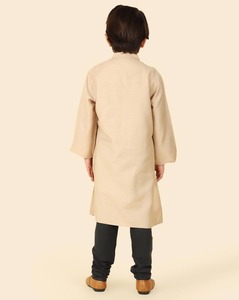 Ensemble de vêtements Fusion élégants pour garçons pour les mariages et les événements familiaux - Product Image 5