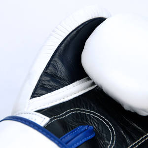 Gants d'entraînement de kick-boxing thermiques en cuir de vachette, anti-humidité, avec fermeture robuste, imprimés rose pâle - Product Image 5