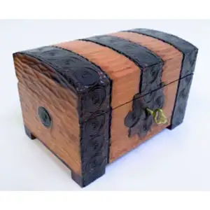독특한 디자인 단단한 나무 손 조각 가슴 상자 로얄 여행 가방 보석 상자 보물 상자 구성 약 다기능