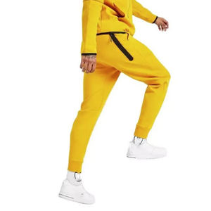 Chándales baratos para hombre para deportes y uso diario Cómodo conjunto de dos piezas que se vende al por mayor a precio de fábrica para compradores al por mayor - Product Image 2