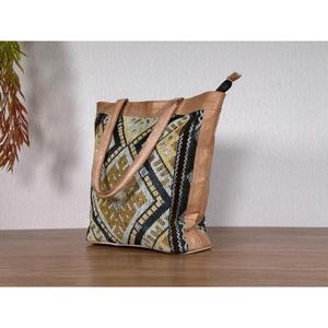 Sac fourre-tout en toile de qualité supérieure avec impression de logo personnalisé, idéal pour les cadeaux d'entreprise, les magasins de détail et les campagnes écologiques à vendre - Product Image 1