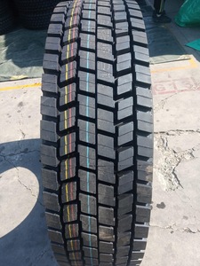 Nouveaux pneus de camion commerciaux 11r22.5 13r22.5 7.50r16 Low Pro TBR Radial sans chambre à air pour camion Foton - Product Image 6