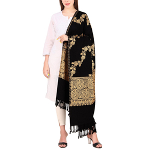 Chal de lana bordado con diseño único para mujer, cubierta de hombro bordada, chales largos de lana cálidos de peso pesado - Product Image 3