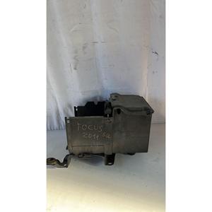 ALLOGGIAMENTO BATTERIA FORD Focus S. Wagon 4a Serie (08>11) AM51-10723-AB Benzina - Product Image 2