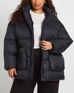 Veste matelassée pour femme ultra légère et pliable pour toutes les saisons, poches cargo résistantes au vent personnalisées, veste de voyage isolée thermiquement - Product Image 1
