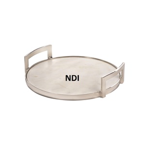 Bandeja para servir dulces o pasteles de alta venta Bandeja para servir té y café Bandeja de metal decorativa de alta calidad con acabado chapado en oro - Product Image 4