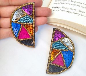 Pendientes Dulhaniya Hechos a Mano con Cuentas Rosas y Naranjas, Joyería Festiva para Mujer al Mejor Precio - Product Image 2