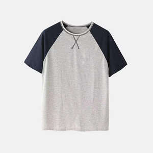 เซ็ตเสื้อยืดและกางเกงขาสั้นของผู้ชาย2ชิ้นระบายอากาศได้ดีปรับแต่งได้สำหรับทุกฤดูกาล - Product Image 1