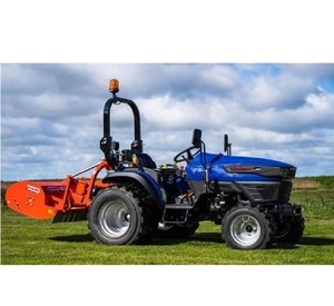 Tractor utilitario compacto avanzado Farmtrac FT26M, máquina pequeña con tracción en las cuatro ruedas y motor diésel para un cultivo eficiente en pequeñas explotaciones agrícolas. - Product Image 2