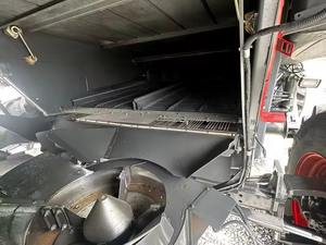 Moissonneuse-batteuse Claas Lexion 770 TT pour la récolte du maïs, du blé, du riz et des pommes de terre - Product Image 3