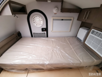 Roulotte compacte tout-terrain en forme de larme, légère et polyvalente, pour camping-car, idéale pour remorquage par SUV