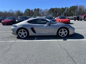 Porsche 718 Cayman RWD 2018 / Disponible para la Venta con Bajo Kilometraje, Motor de Gasolina, Auto Usado en Excelentes Condiciones y Sin Accidentes, Gran Oferta - Product Image 3