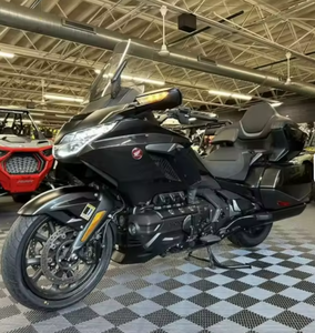 Motocicleta de Turismo Nueva de Alta Calidad 2025-2026, Gold Wing Tour DCT, Motor de 1833cc y 4 Tiempos - Product Image 1