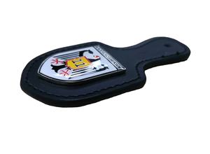 Porte-badge en cuir PU avec logo personnalisé et insert en métal - Product Image 3