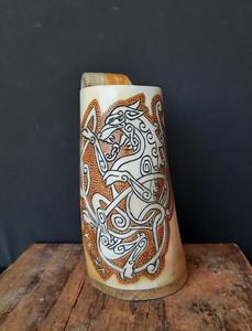 Tasse en corne de buffle fabriquée à la main à la demande Chope à boire naturelle de style viking pour bière ou bière disponible chez Wholesale Supply - Product Image 3