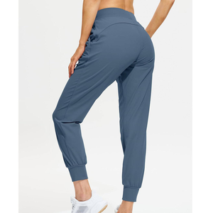 Pantalon de survêtement confortable pour femme en mélange de coton doux – Coupe décontractée et respirante - Product Image 2