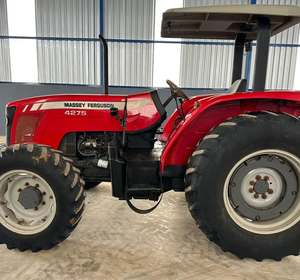 Tractor Agrícola Massey Ferguson 4275 Rojo 4WD con Transmisión por Engranajes, Motor de 42HP para Alta Productividad, con Método de Pago a Elección - Product Image 4