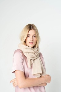 Châle d'hiver élégant et doux inspiré du cachemire avec broderie florale blanche et Paisley complexe, chaud et élégant - Product Image 2