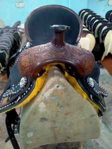 Moda occidental y calidad Silla de caballo de cuero recién lanzada Calidad Premium Durable y cómoda para deportes de carreras - Product Image 4