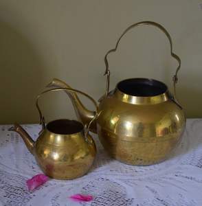 Tetera de Latón de Alta Gama para Decoración del Hogar de Lujo con Diseño Tradicional y Alto Rendimiento - Product Image 1