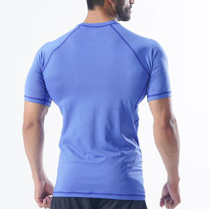 Hombres Quick Dry Workout Compresión Poliéster & Spandex Fitness Gym Camisetas de entrenamiento de manga corta - Product Image 3