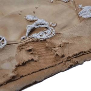 เสื้อฮู้ดผู้ชายสไตล์เท่ห์ ผ้าผสมฝ้ายแบบอีโค่ สำหรับฤดูใบไม้ร่วง ลวดลายฟอกสีแบบแอซิดวอช สไตล์สตรีทแวร์ ลายพิมพ์ดิจิทัล รับผลิตแบบ ODM - Product Image 4